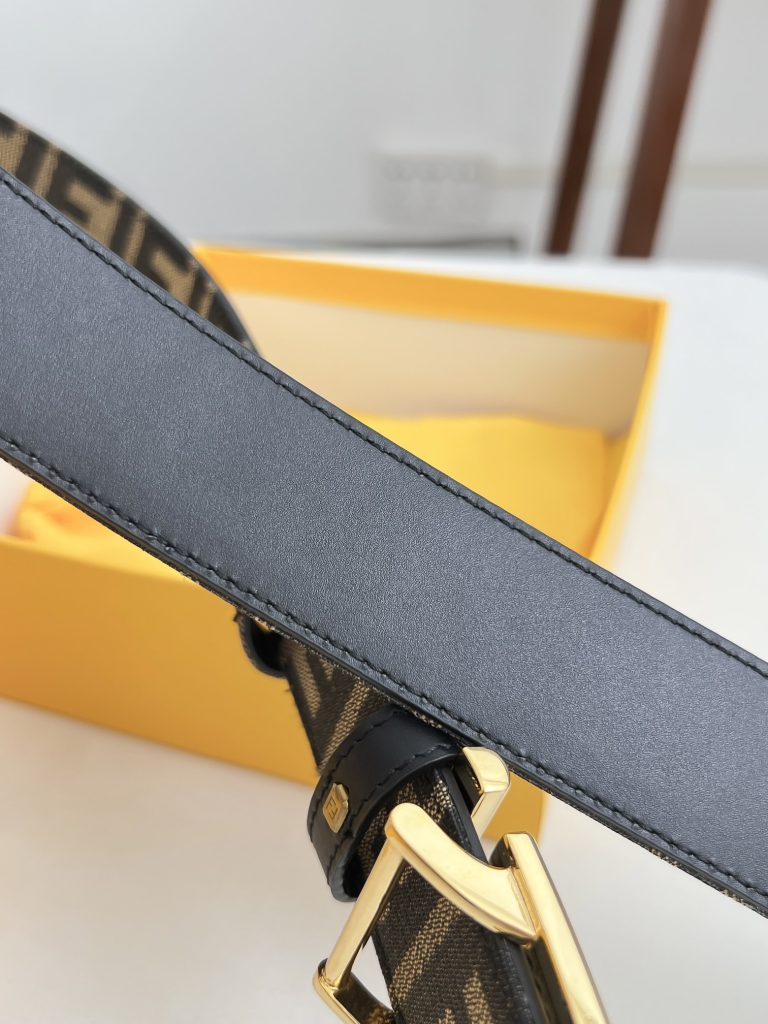 Fendi 3.5cm Belt – Classic Canvas with Top-Grain Calfskin