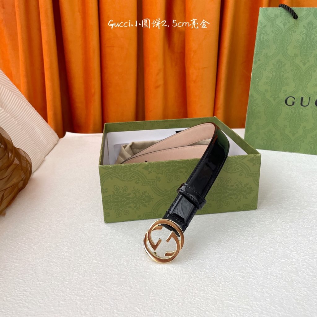 GUCCI New Horizontal Strap, Double G Buckle, 4.0cm