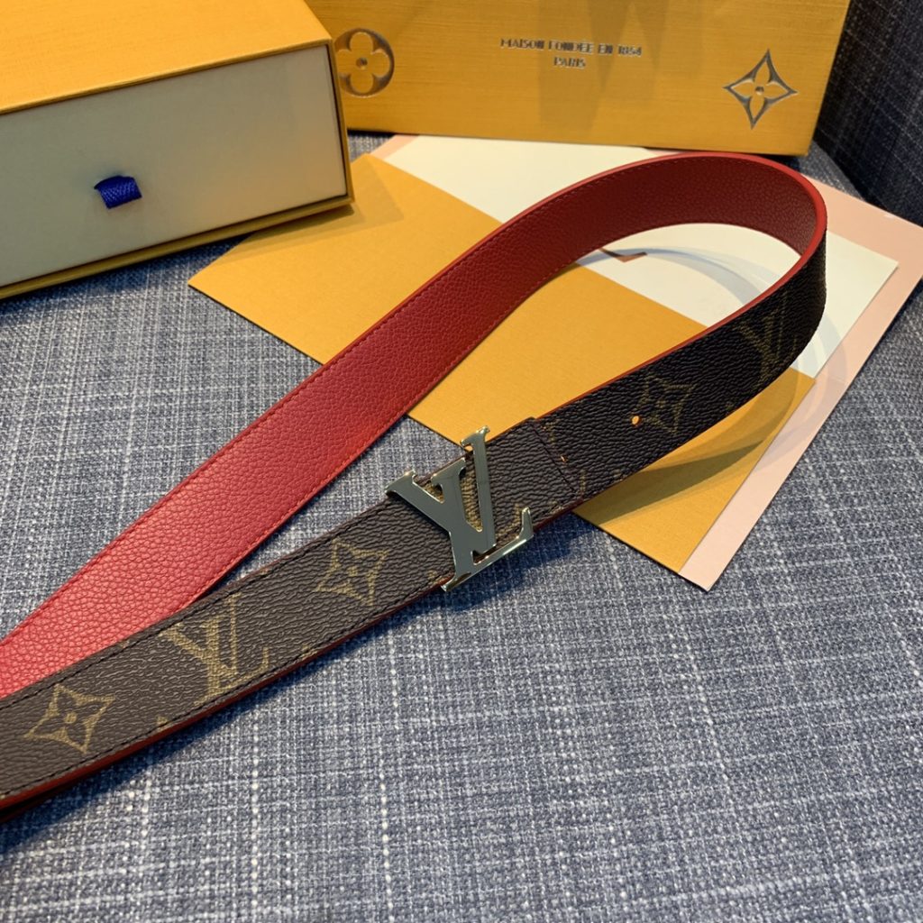 Louis Vuitton Classic women’s double-sided belt, top-notch