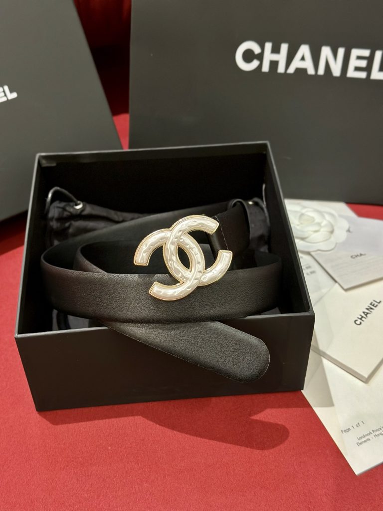 Chanel Women’s Fashion Tail Logo Edition