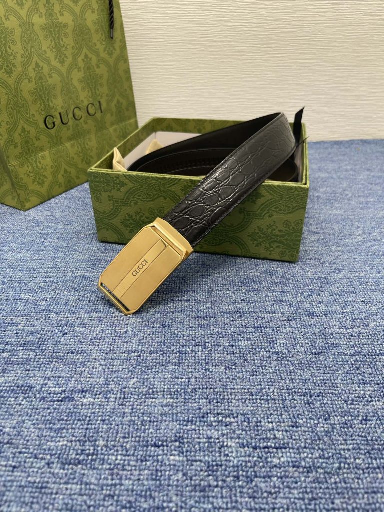 GUCCI New Horizontal Strap, Double G Buckle, 4.0cm