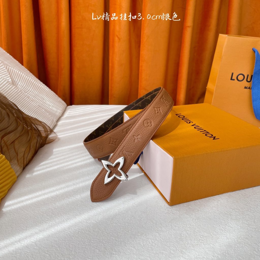 Louis Vuitton Reversible Calfskin Leather – Elegant & Versatile Design