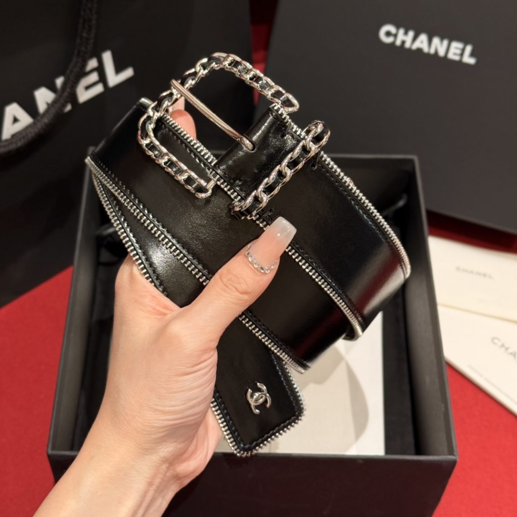 Chanel New Women’s Belt – Reversible Zipper Belt in Premium Leather