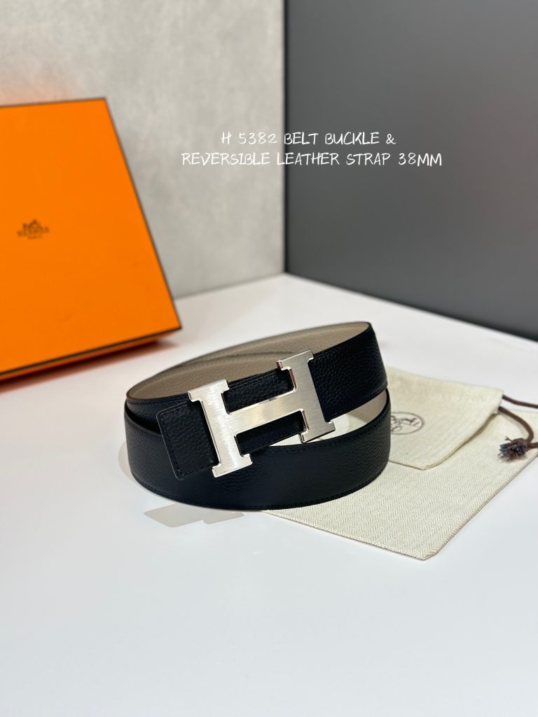 Hermès 5382 BELT BUCKLE & REVERSIBLE LEATHER STRAMM