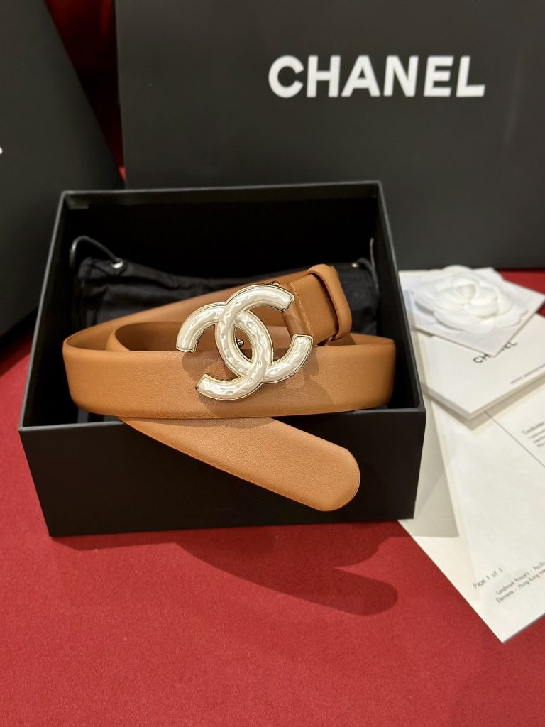 Chanel Women’s Fashion Tail Logo Edition