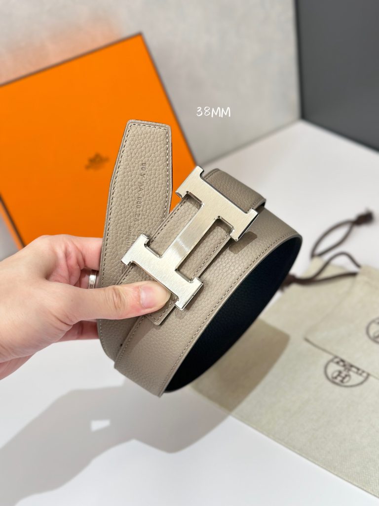 Hermès 5382 BELT BUCKLE & REVERSIBLE LEATHER STRAMM