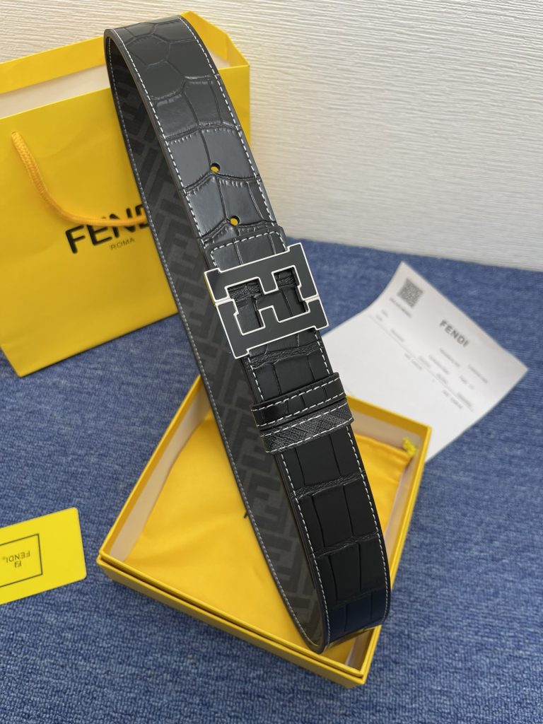 FENDI 40MM Reversible Calfskin Belt