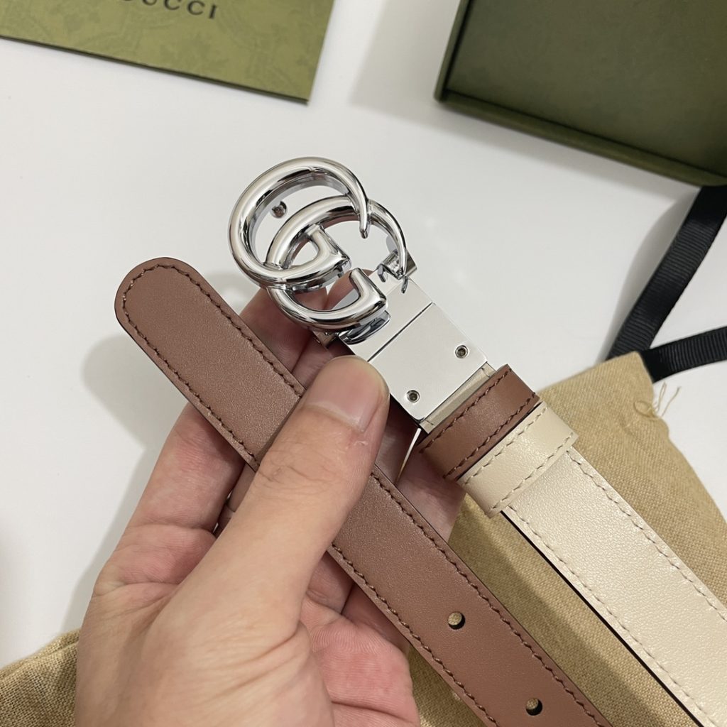 GUCCI New Horizontal Strap, Double G Buckle, 4.0cm