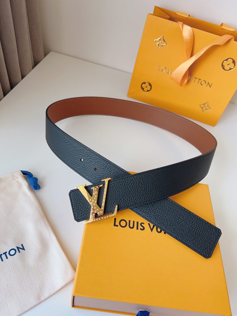 Louis Vuitton Reversible Calfskin Leather – Elegant & Versatile Design