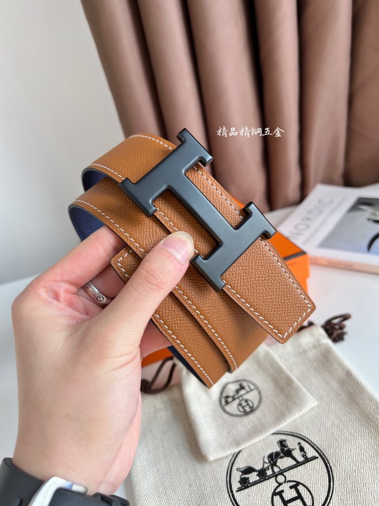 H 5382 BELT BUCKLE & REVERSIBLE LEATHER STRAMM