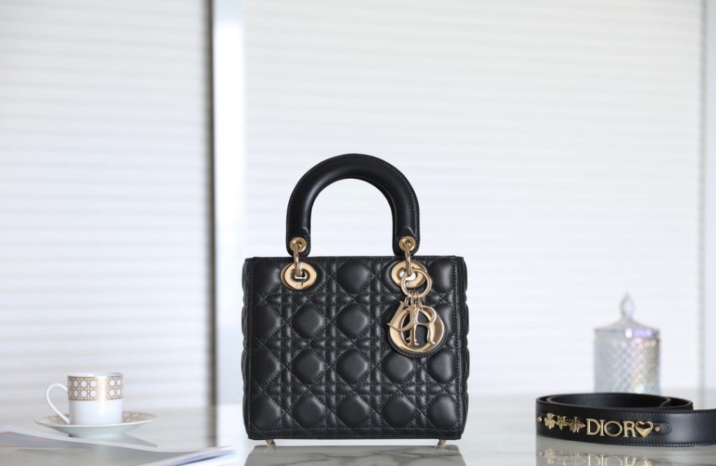 Lady Dior Bag – 4-Grip Lambskin