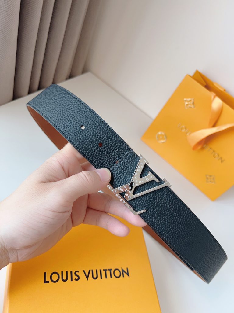 Louis Vuitton Reversible Calfskin Leather – Elegant & Versatile Design