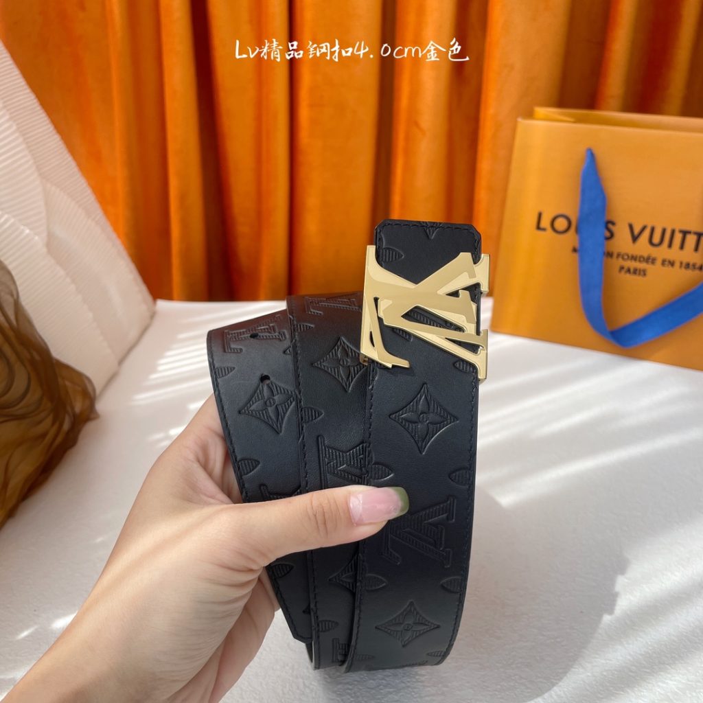 Louis Vuitton Reversible Calfskin Leather – Elegant & Versatile Design