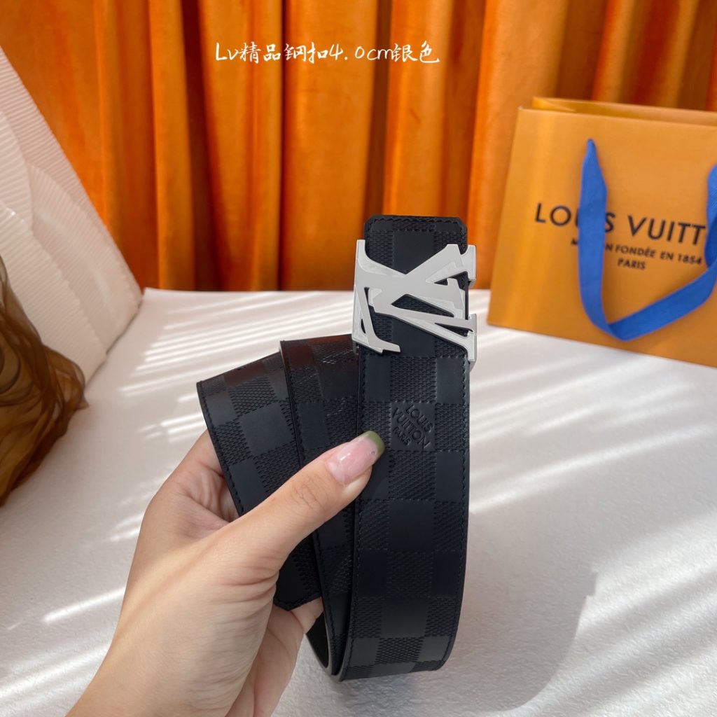 Louis Vuitton Reversible Calfskin Leather – Elegant & Versatile Design