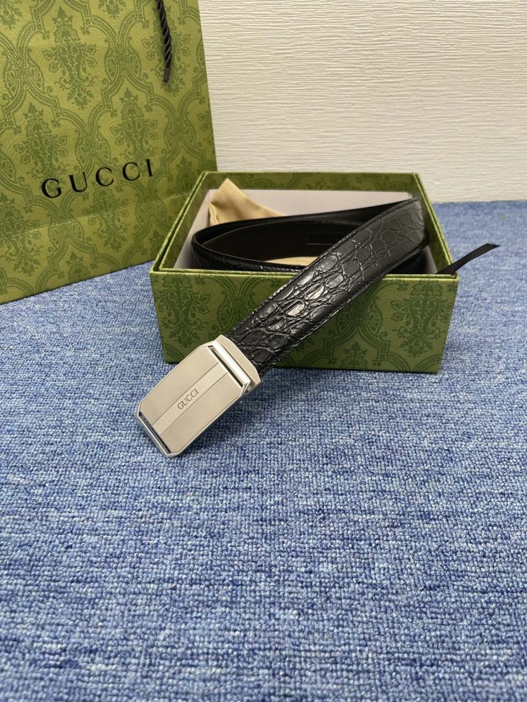 GUCCI New Horizontal Strap, Double G Buckle, 4.0cm