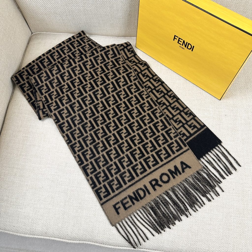 Fendi Double-sided small logo scarf, 195*32cm, 80% wool, 20% cashmere.