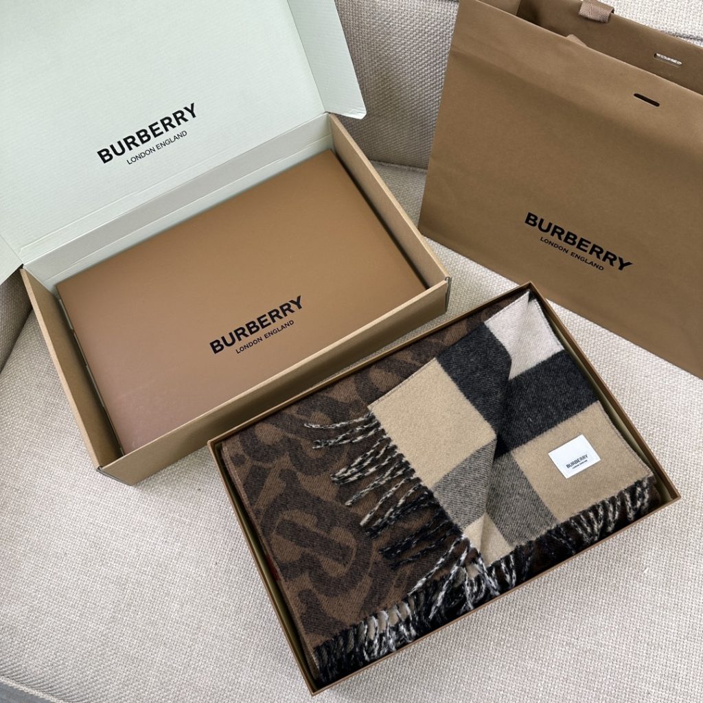 Burberry Double-sided checkered exclusive logo 200*36cm 100% cashmere, chestnut.