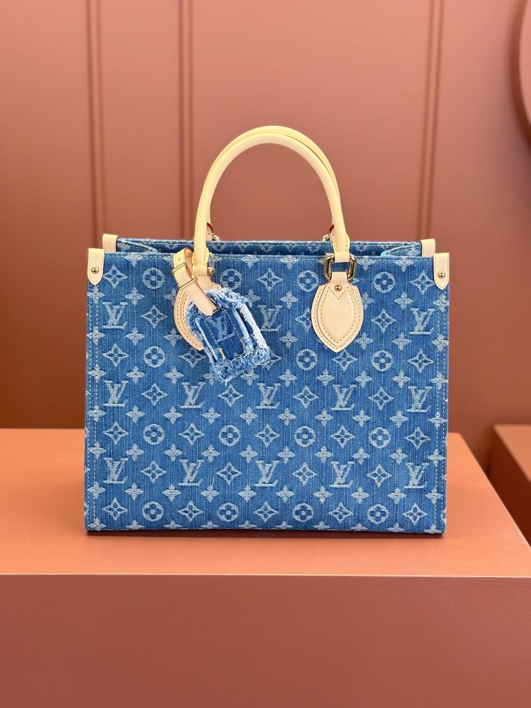 Louis Vuitton ONTHEGO Medium Handbag