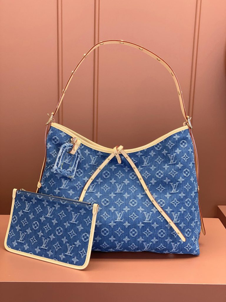 Louis Vuitton CARRYALL Medium Handbag