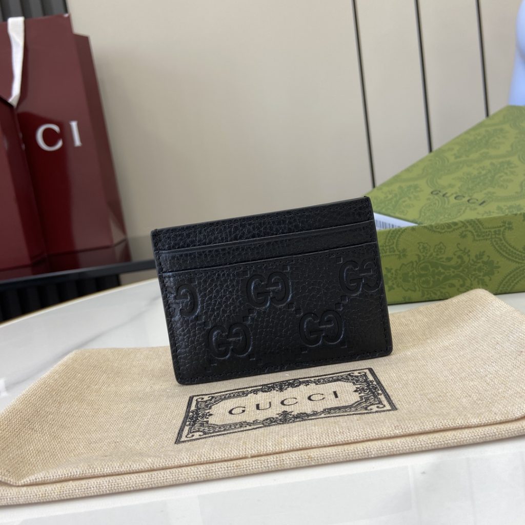 Gucci GG Emblem Wallet Series