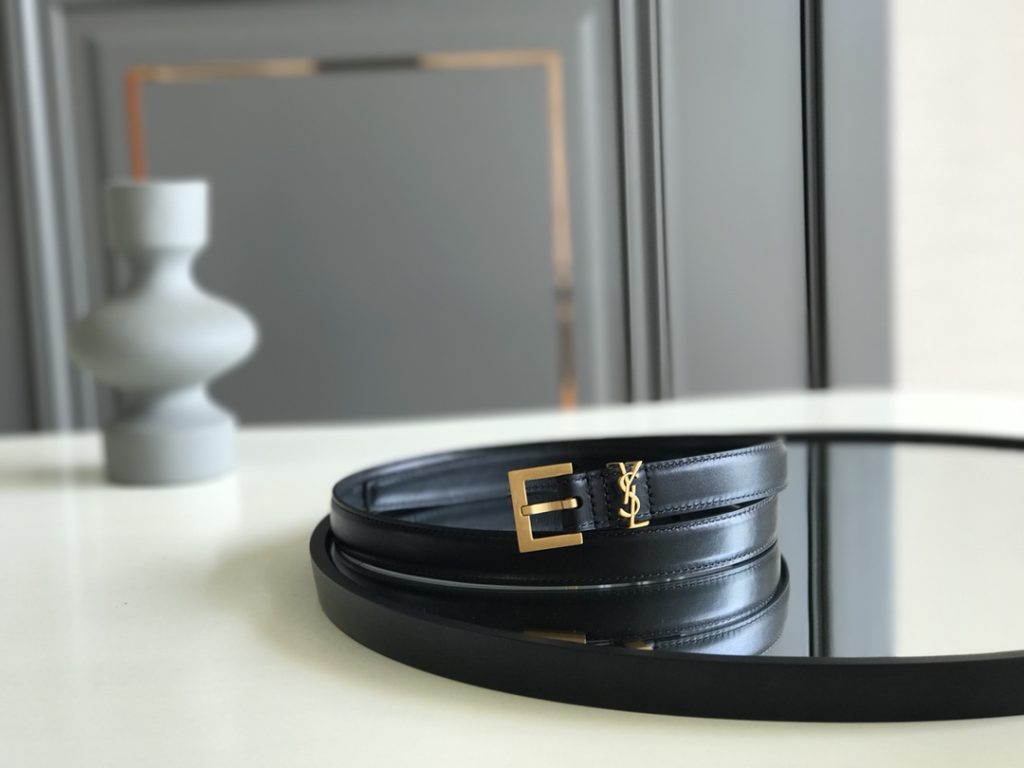 Saint Laurent Women’s Belt – 2.0cm