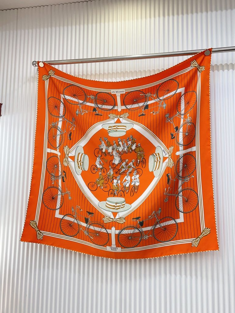 Hermès new silk scarf