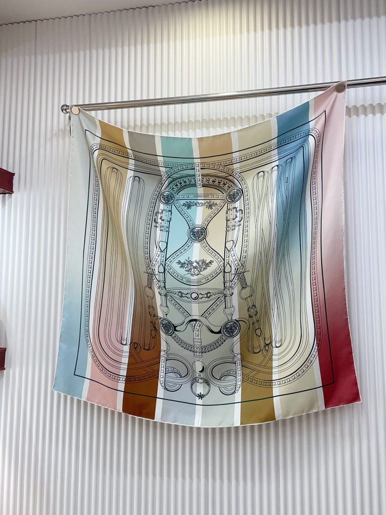 Hermès new silk scarf