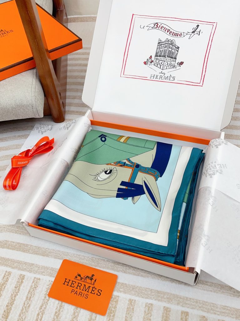 Hermès new silk scarf